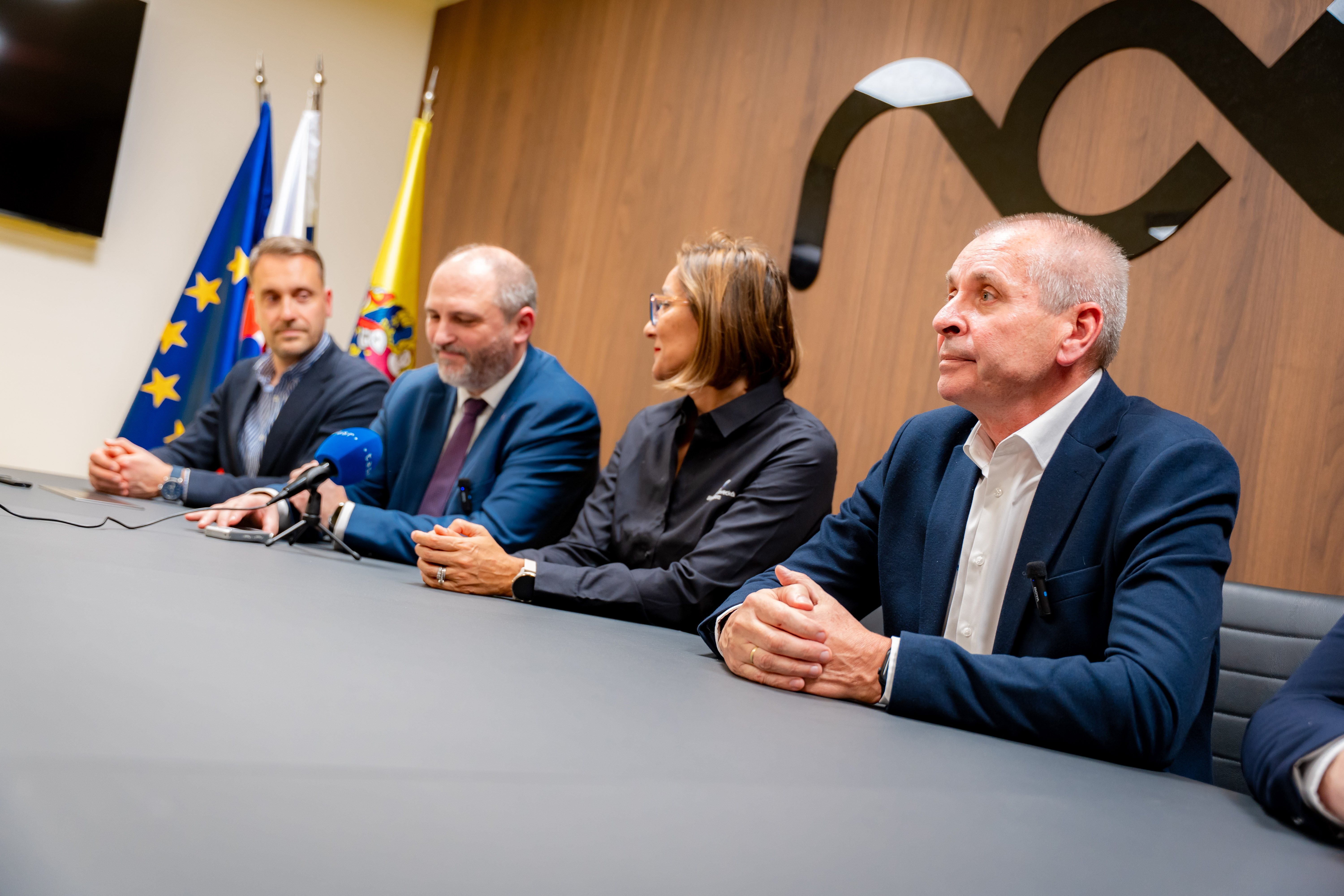 Slavnostne otvorenie Majstrovstiev Slovenskej republiky v plavani-62